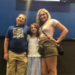 Meet your Posher, Kelley